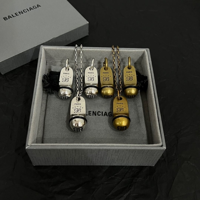 Ba1en*iaga necklaces